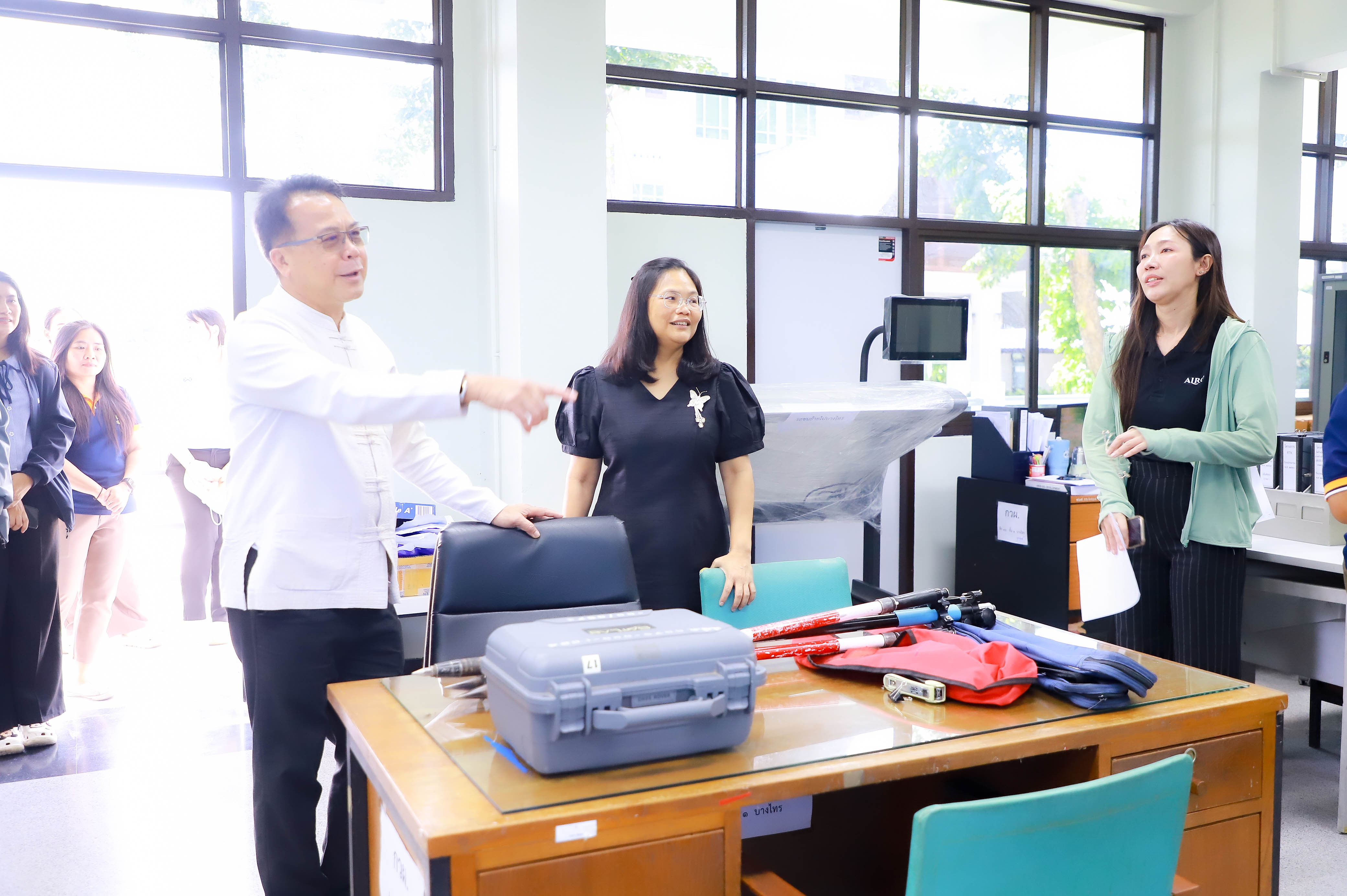 title - รองเลขาธิการ ส.ป.ก. ลุยเตรียมงาน 